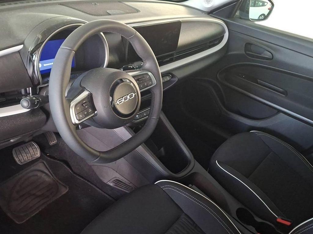 Fiat 600 1.2 Hybrid La Prima