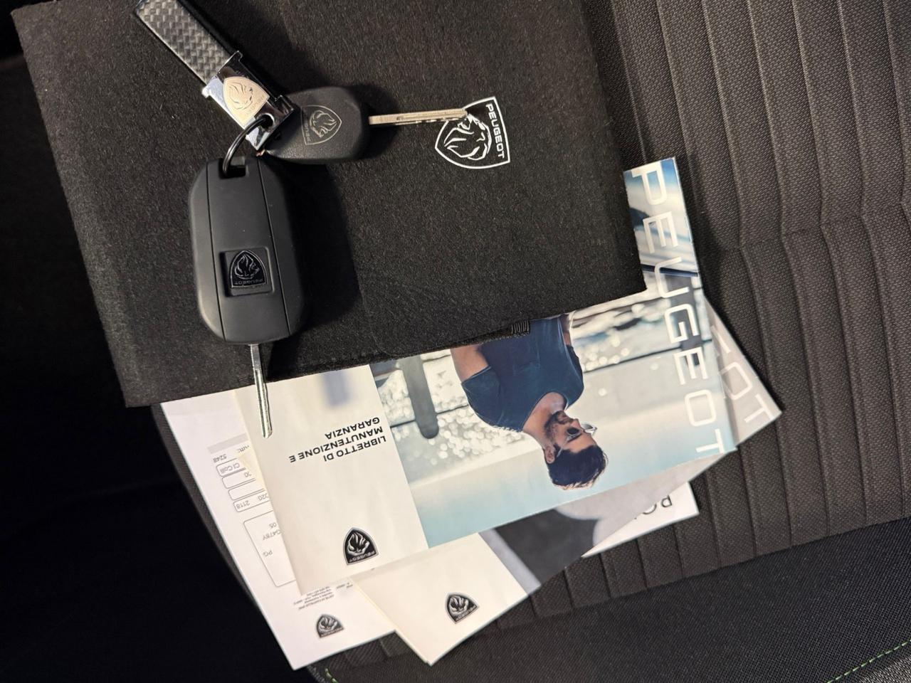 Peugeot 208 PureTech 100 Stop&Start 5 porte Allure PREZZO REALE