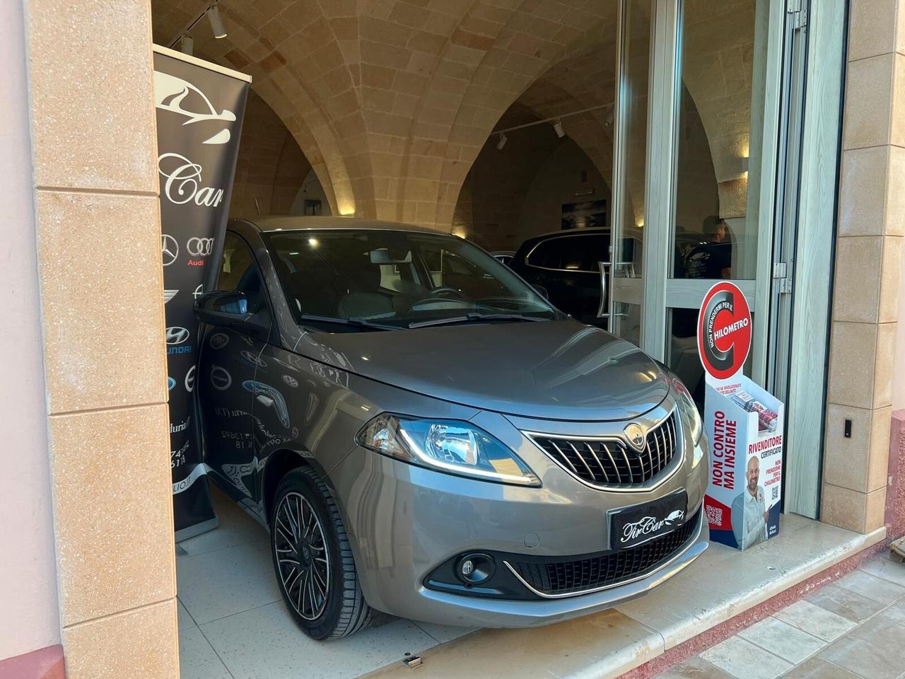 LANCIA YPSILON 1.2 GOLD BENZ - GPL 69CV OK NEOPATENTATI ANNO 2022