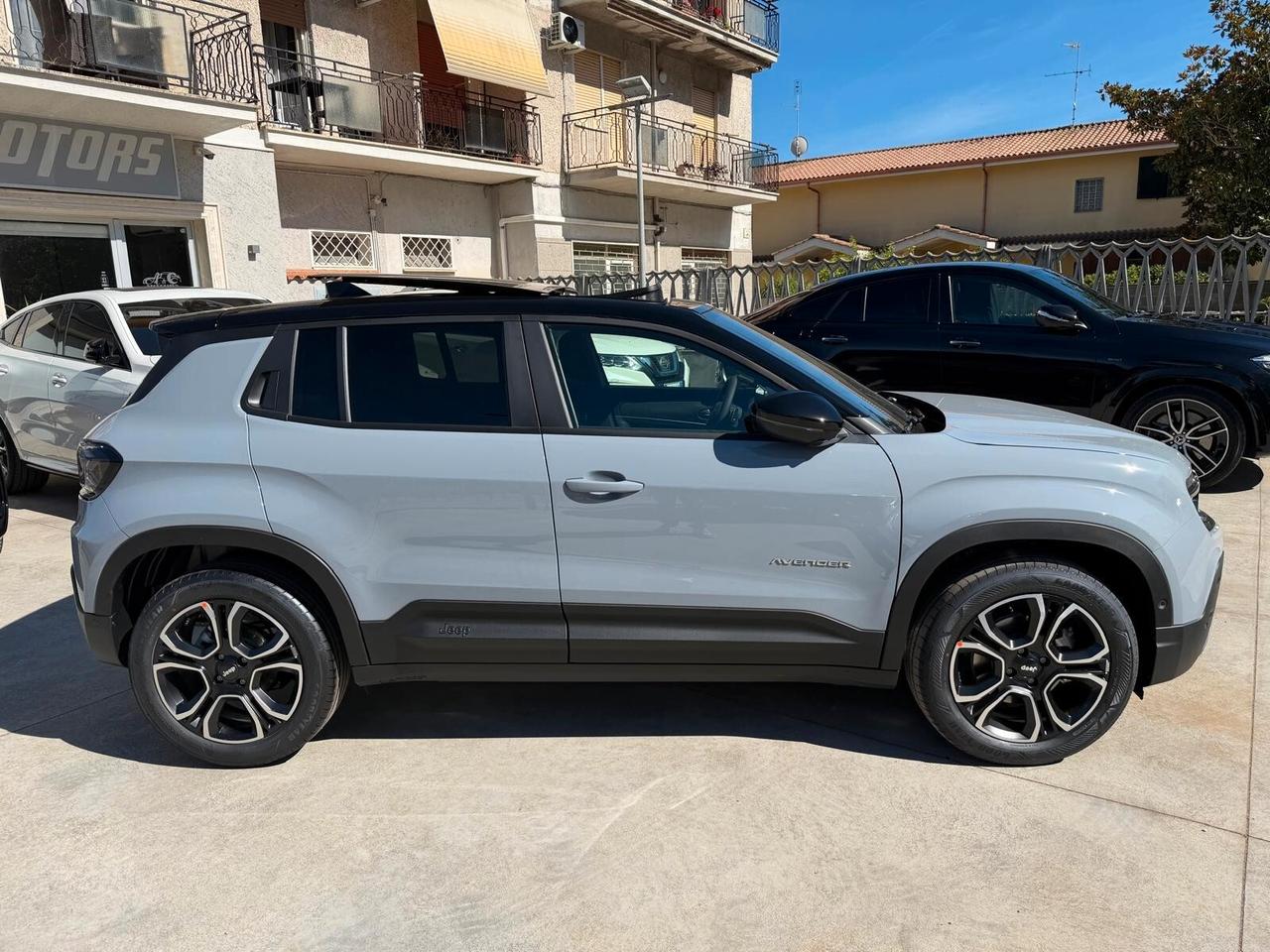 Jeep Avenger 1.2 Turbo 110 CV MHEV Summit