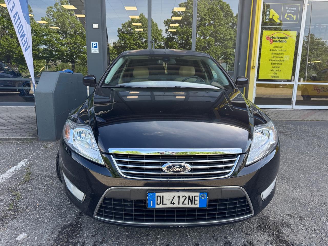 Ford Mondeo 2.0 TDCi 140 CV 5 poret Ghia DPF