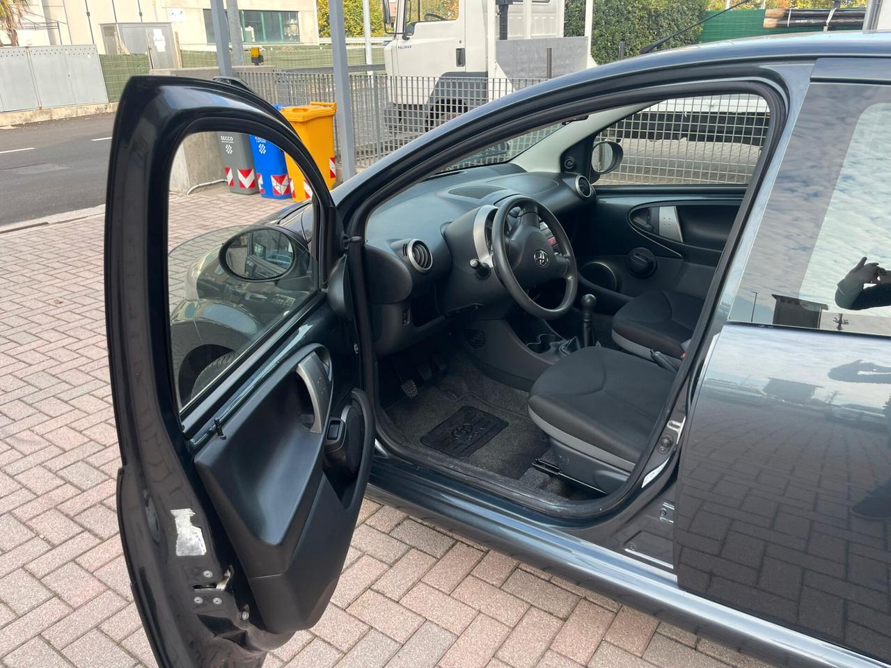Toyota Aygo 1.0 12V VVT-i 5 porte Orange Connect
