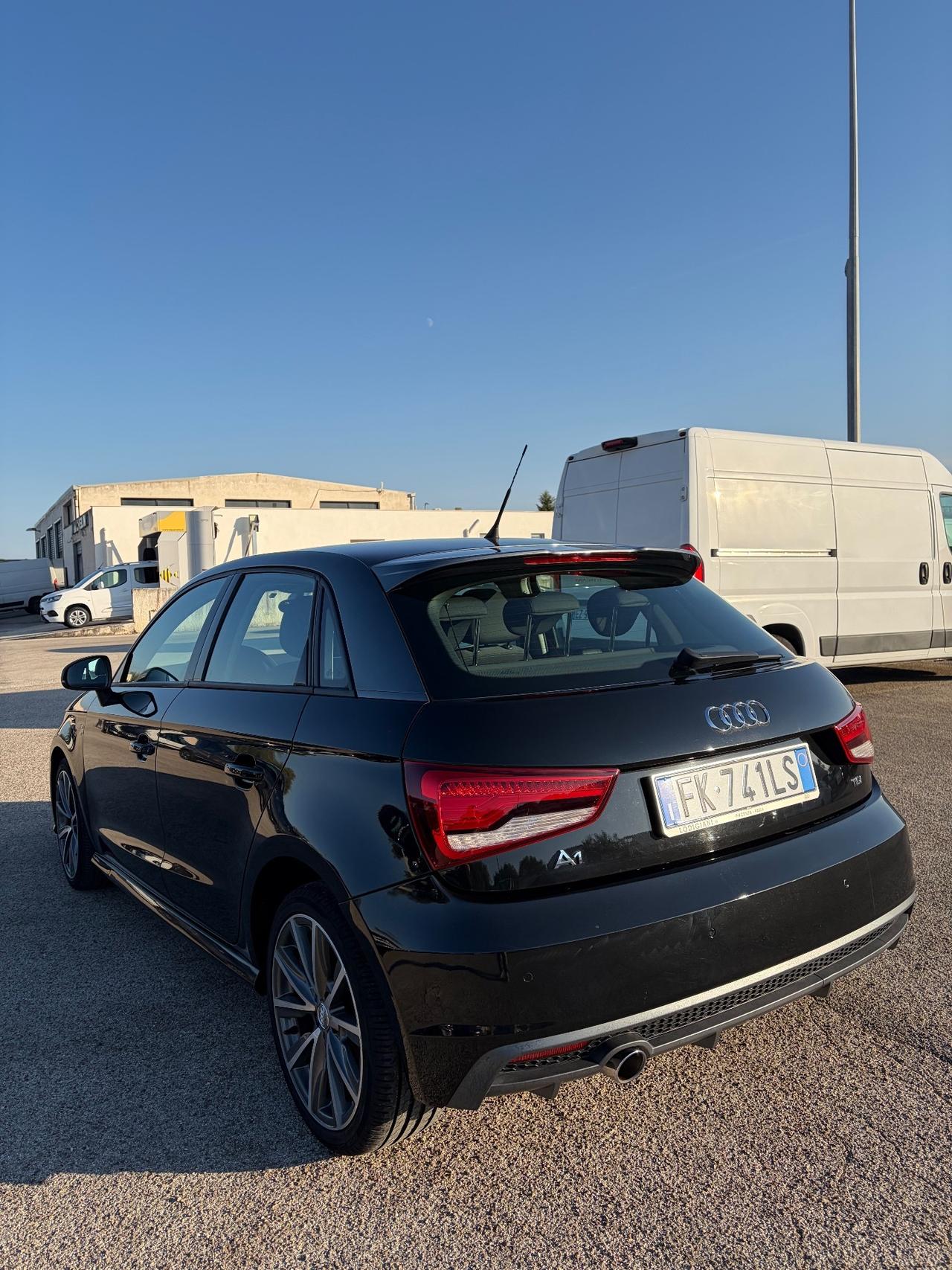 Audi A1 1.6 TDI 116 CV S tronic Metal plus