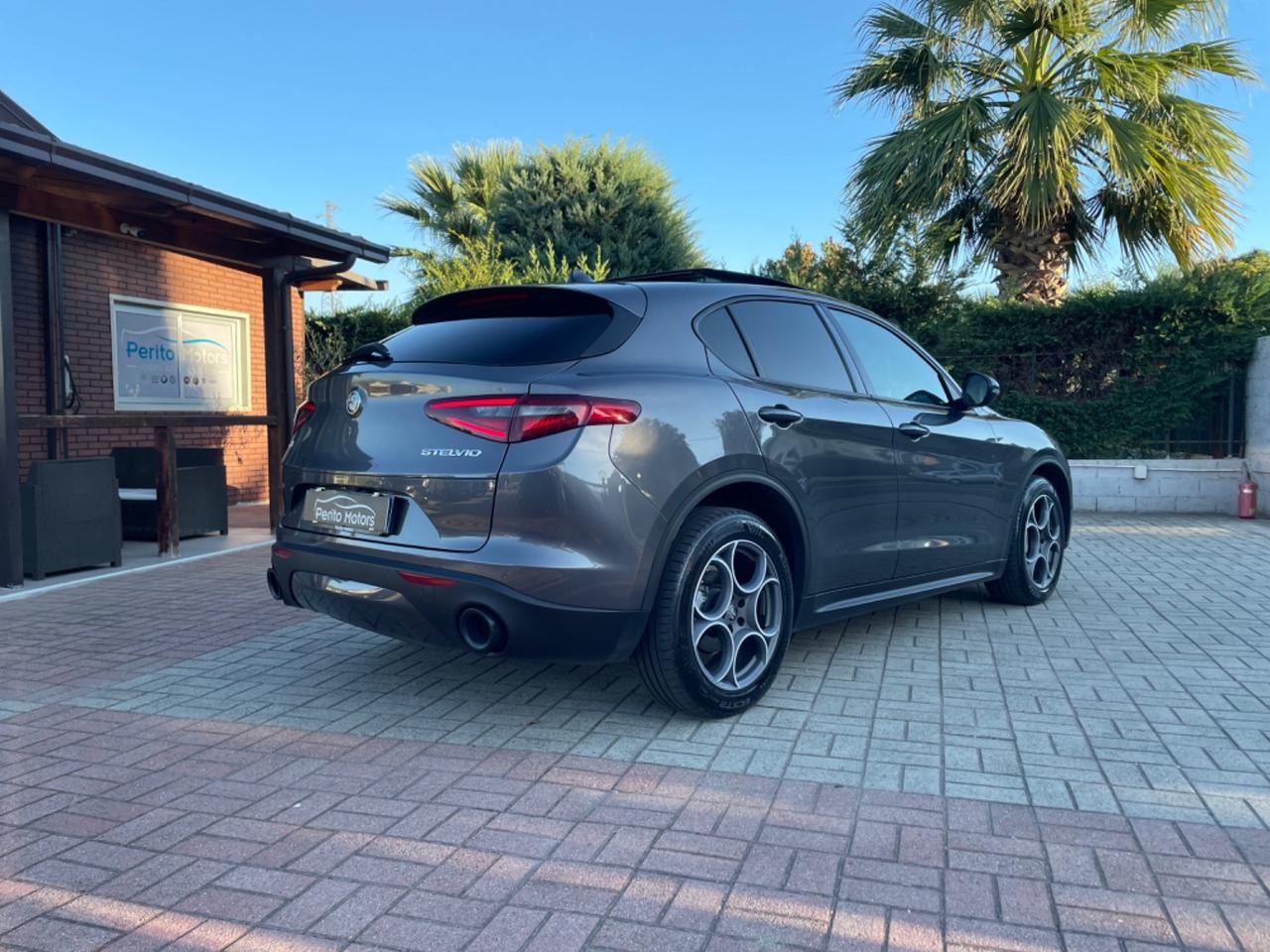 Alfa Romeo Stelvio 2.2 Turbodiesel 190 CV AT8 Q4 TETTUCCIO