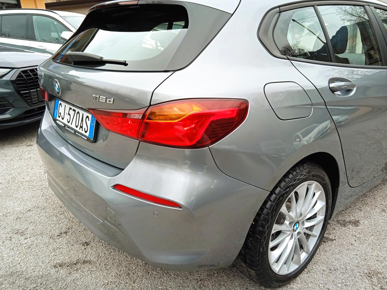 Bmw serie 1- 116d 5p. Advantage automatico