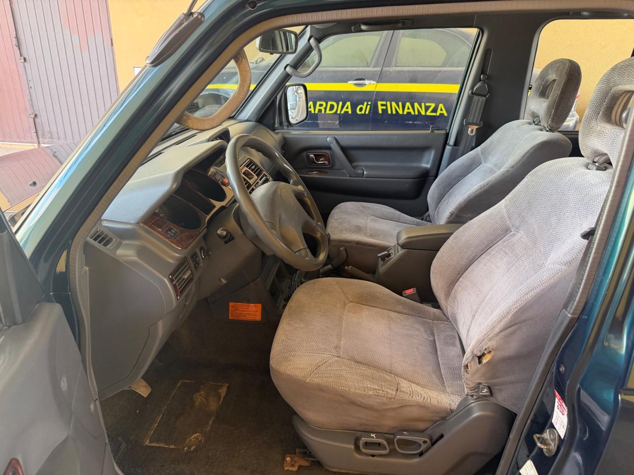 Mitsubishi Pajero 2.5 TDI 3p. GLS Clima - 2001