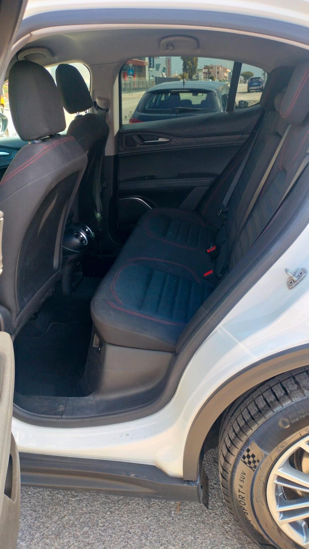 Alfa Romeo Stelvio 2.2 Turbodiesel 190 CV AT8 Q4 Ti