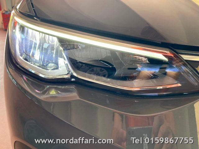 VOLKSWAGEN Golf 1.0 eTSI EVO DSG Life