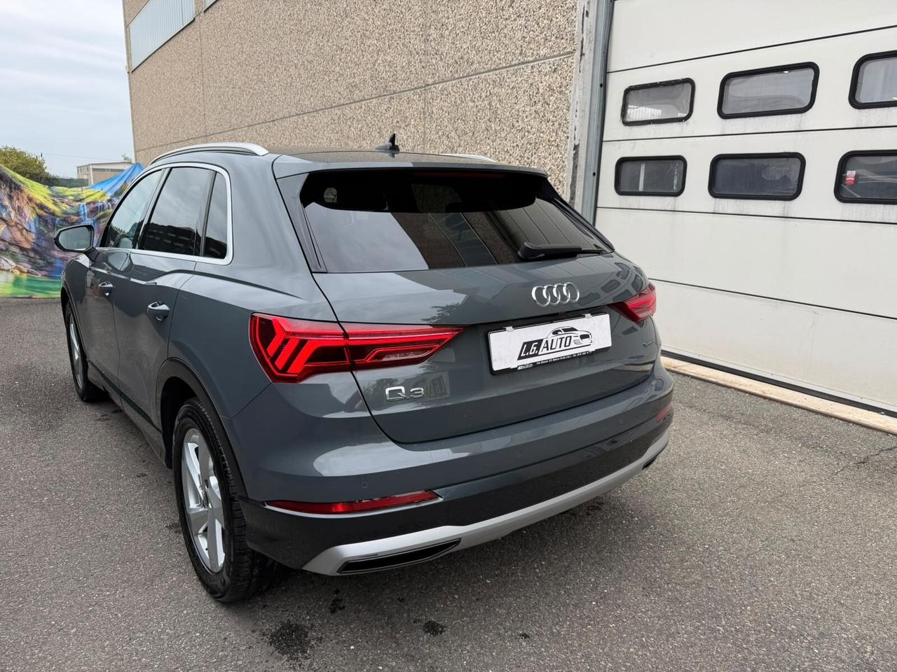Audi Q3 40 TDI quattro S tronic Business