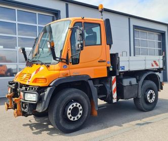 Mercedes-benz unimog u 400 4x4