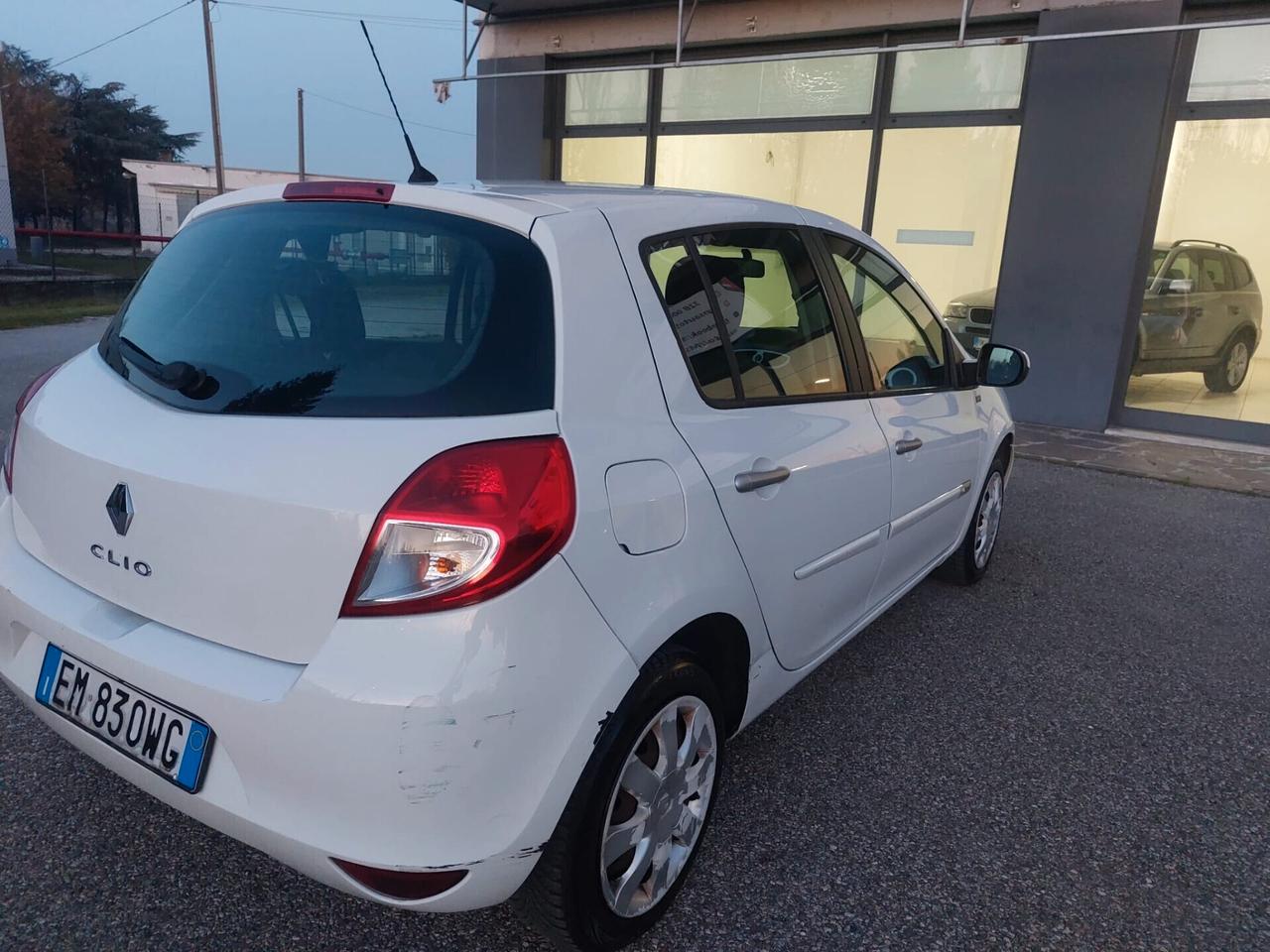 Renault Clio 1.2 16V 5 porte GPL Dynamique