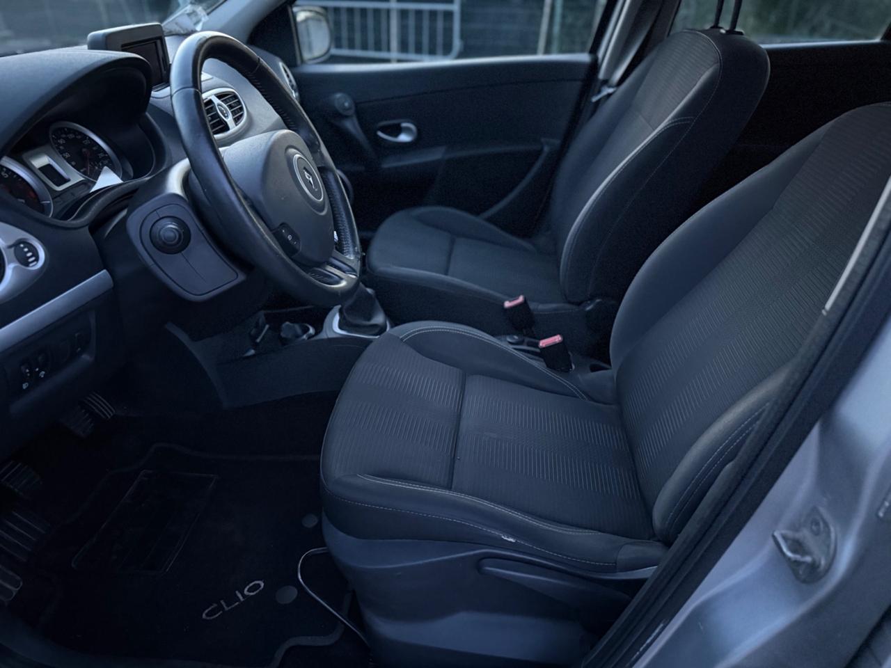 Renault Clio 1.2 16V SporTour Dynamique