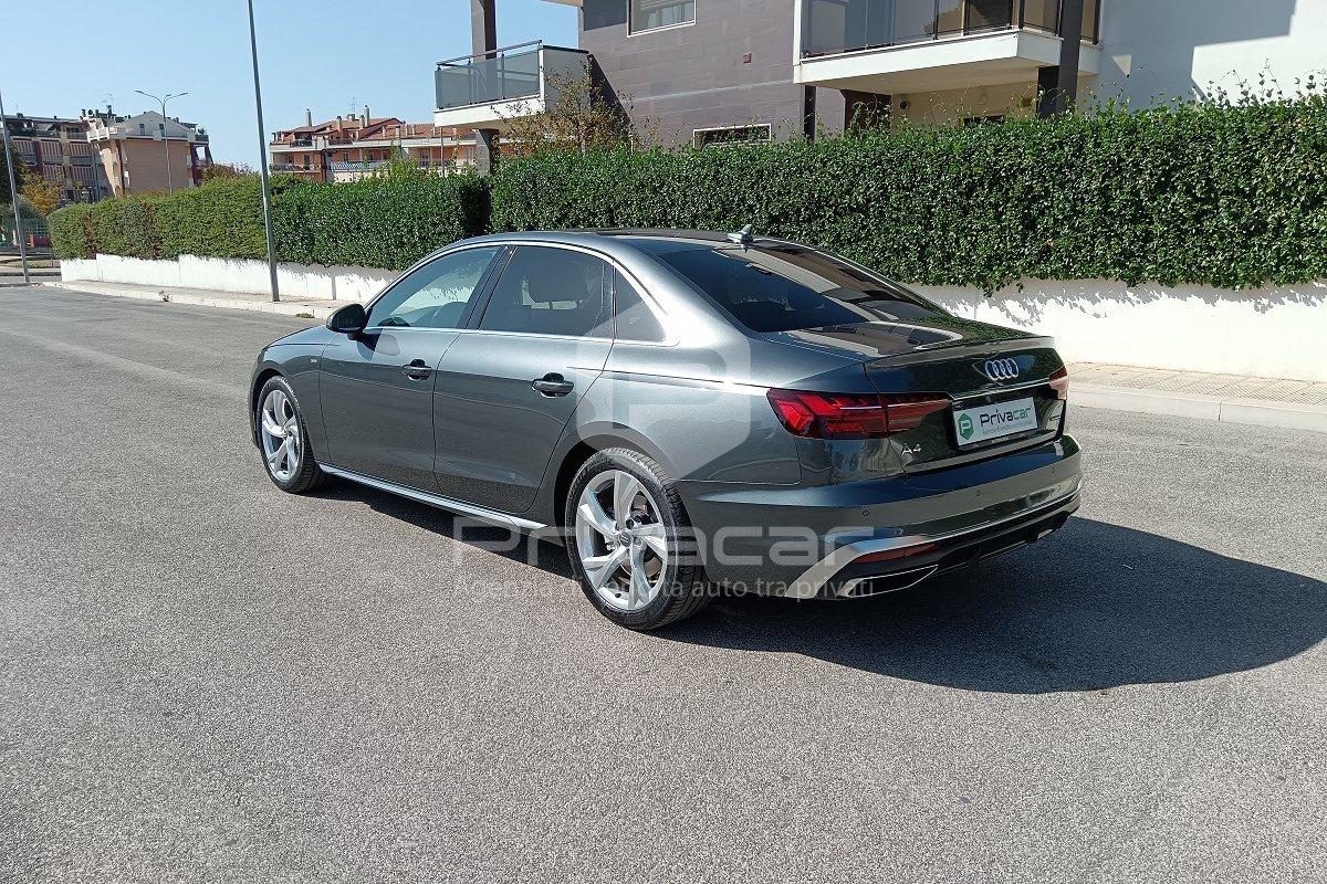 AUDI A4 40 TDI quattro S tronic S line edition