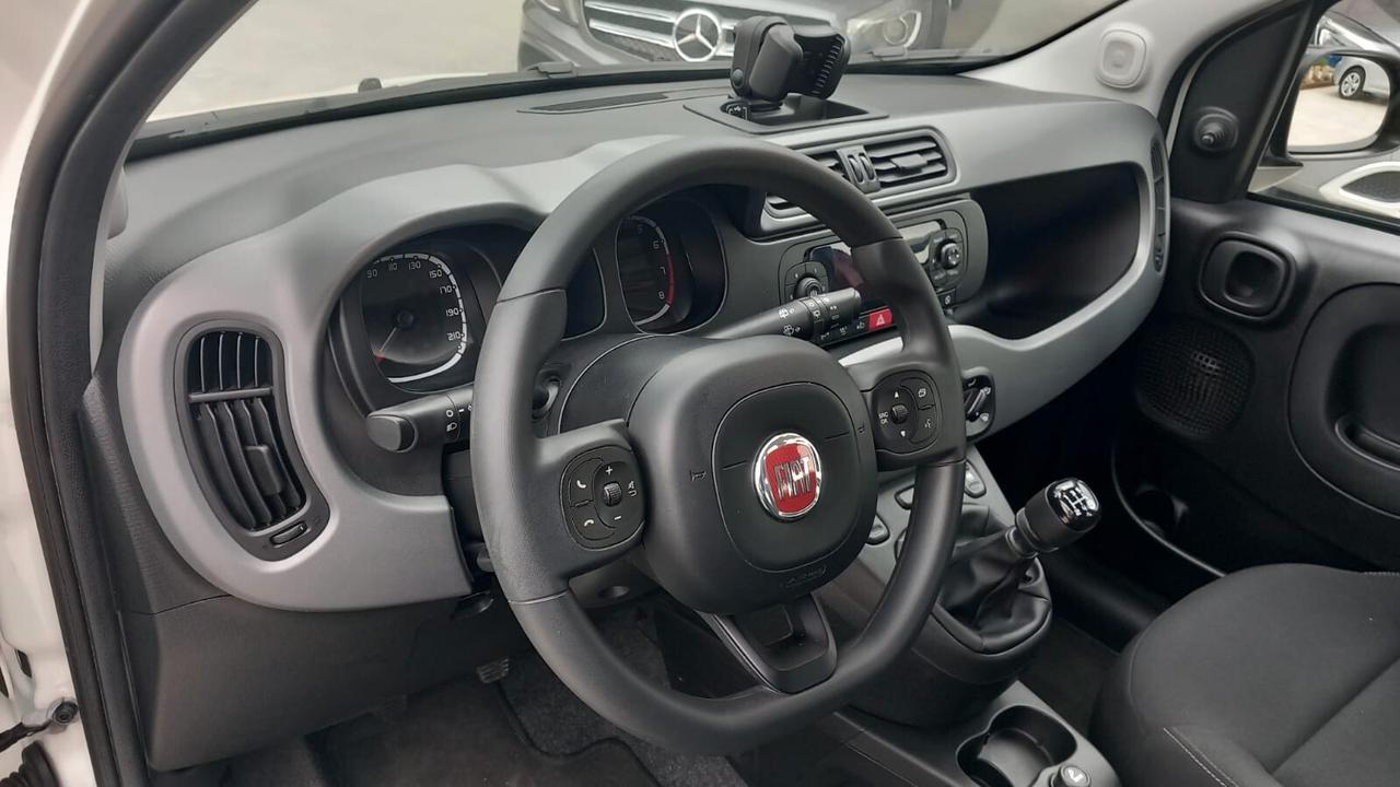 Fiat Panda 1.2 Connected by Wind cross