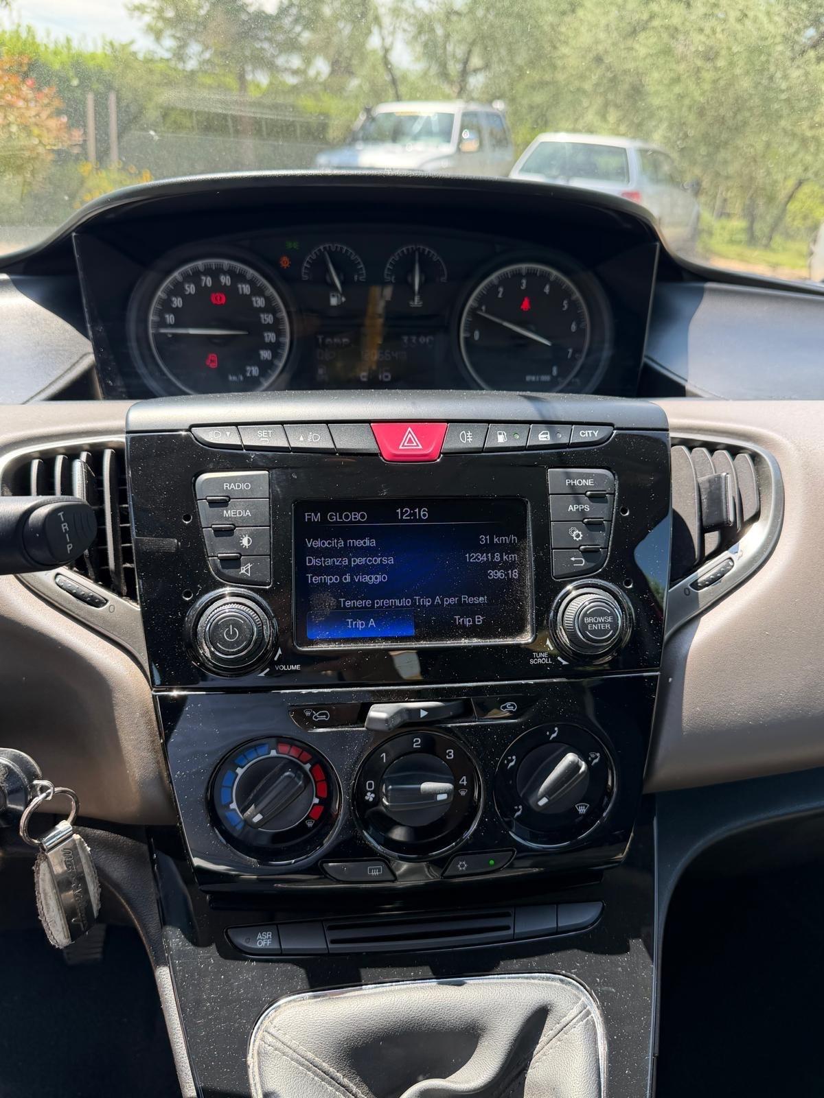 Lancia Ypsilon 1.2 69 CV 5 porte GPL Ecochic Unyca