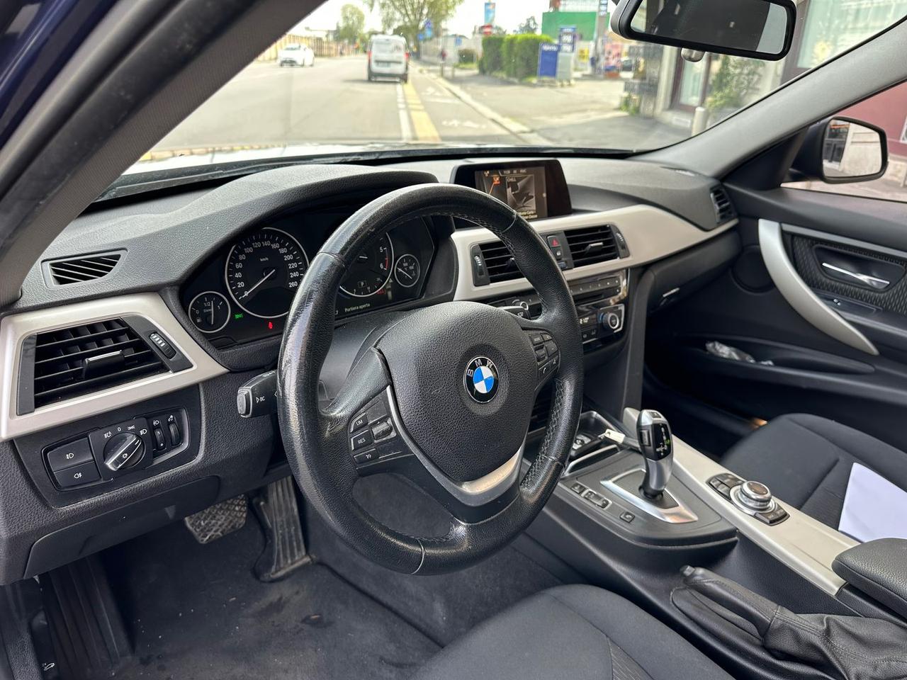 Bmw 320 Toruring Business Advantage 320 d #10348