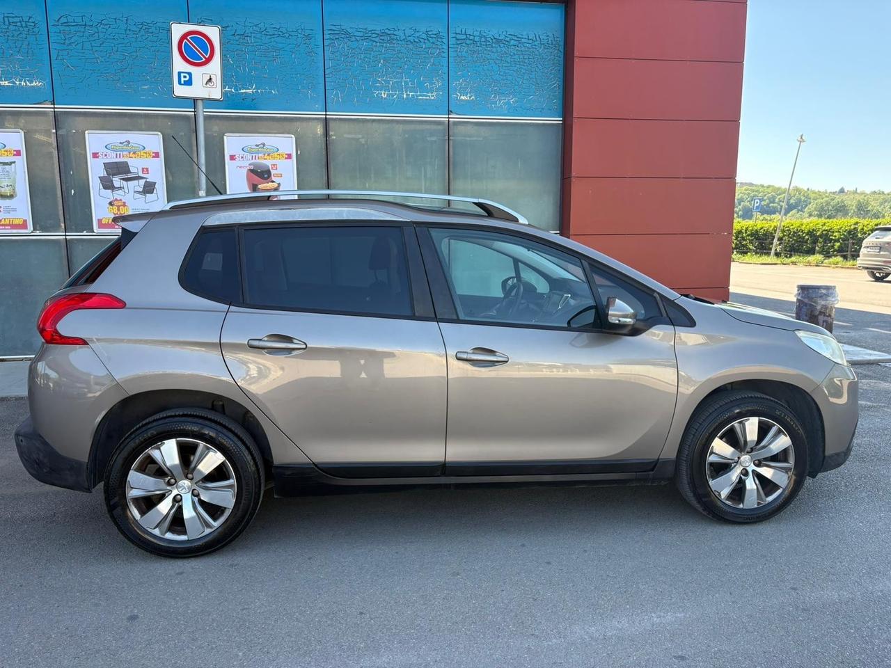 Peugeot 2008 1.6 e-HDi 92 CV Stop&Start Allure 126.000 KM