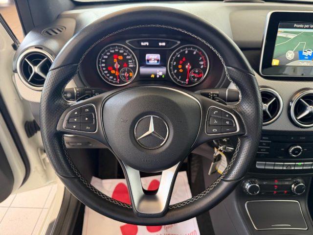 MERCEDES-BENZ B 200 c Sport //LED//NAVI//AUTOMATICA//