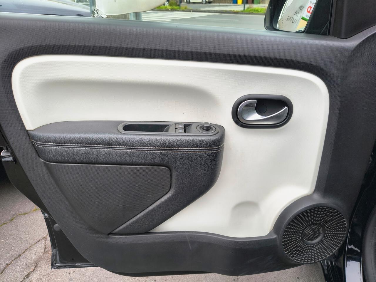 RENAUT TWINGO 1.0 BENZINA LIMITED EDITION 2020