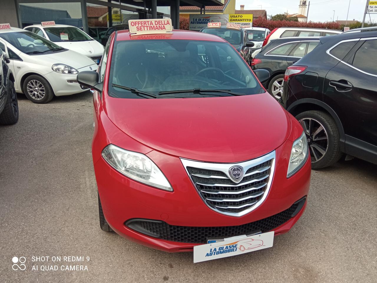 Lancia Ypsilon 1.2 69 CV 5 porte Ecochic Gold