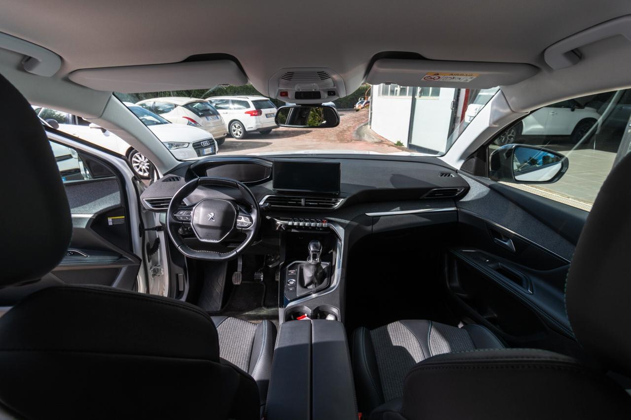 Peugeot 3008 BlueHDi 130 S&S EAT8 Allure