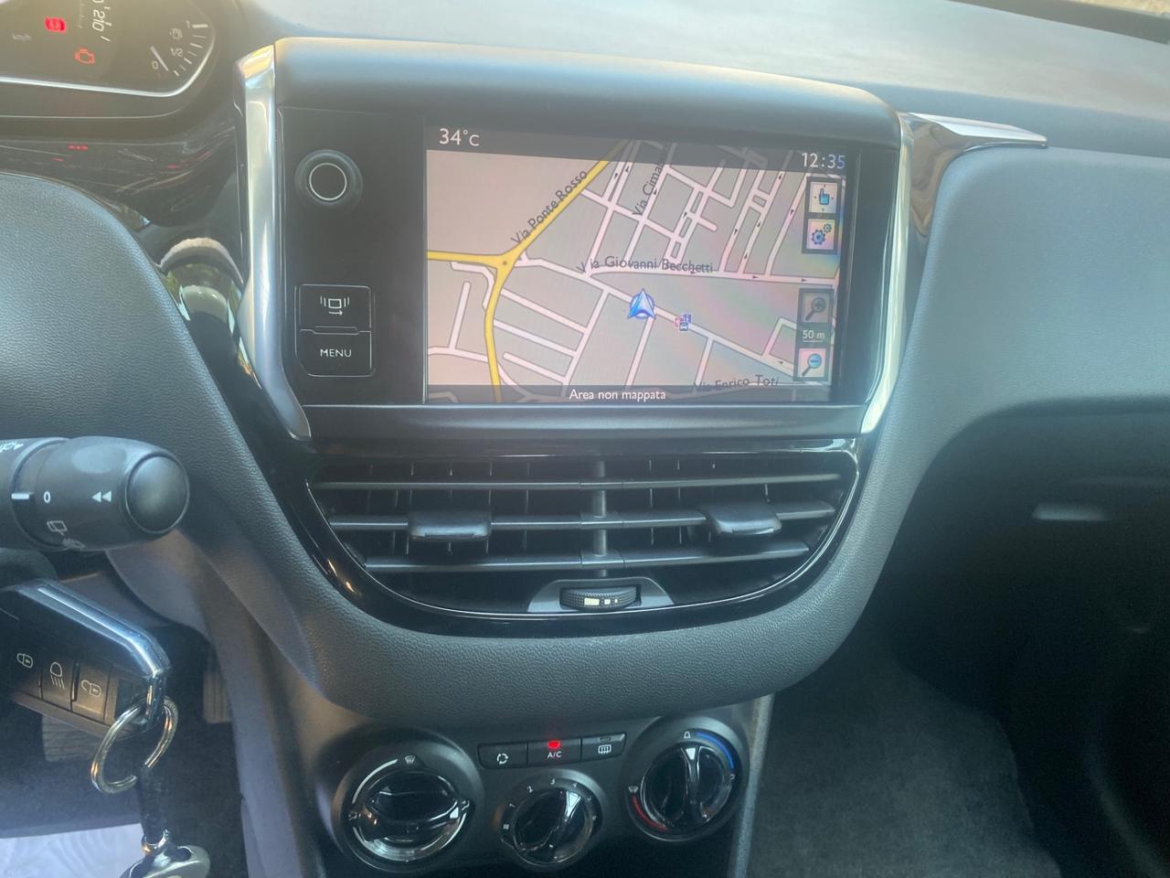 Peugeot 208 1.4 HDi 68 CV 3 porte Allure