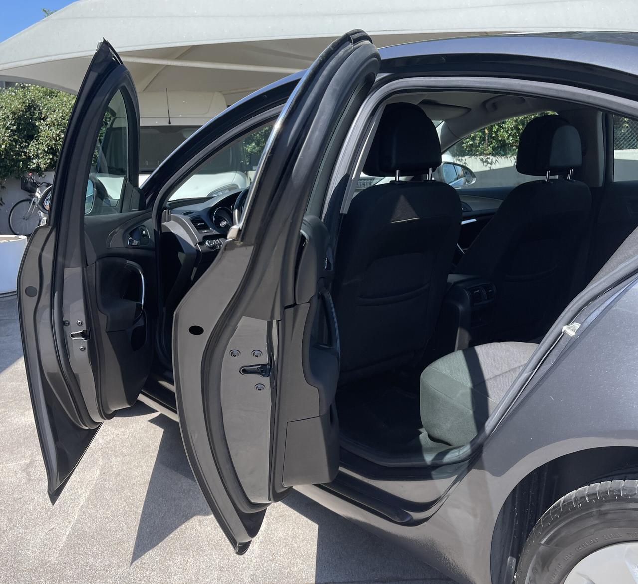 Opel Insignia 2.0 CDTI 4 porte