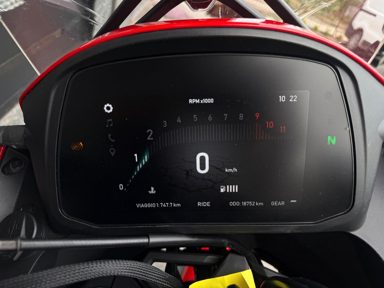 Moto Morini X-Cape 649 gold