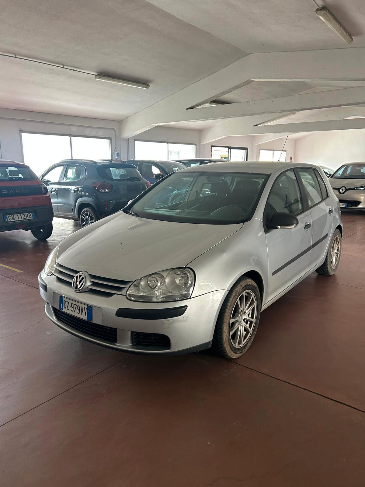 Volkswagen Golf 1.9 TDI DPF 5p. DSG GT Sport