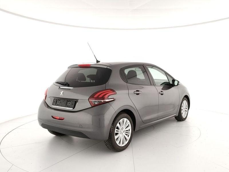 Peugeot 208 I 2015 PEUGEOT 1.2 VTI STYLE