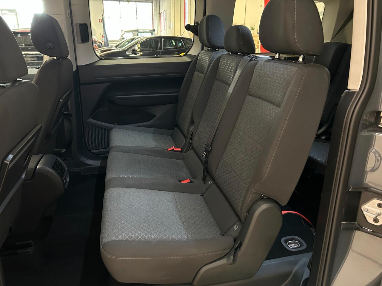 Ford Grand Tourneo Connect Plus 2.0d c.auto-Ok Neopat-Dettagli in Bio