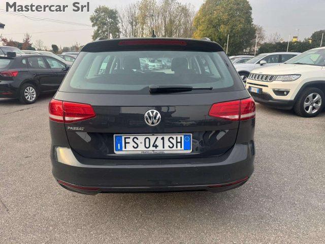 VOLKSWAGEN Passat Variant 1.6 tdi Business 120cv dsg 7m - FS041SH