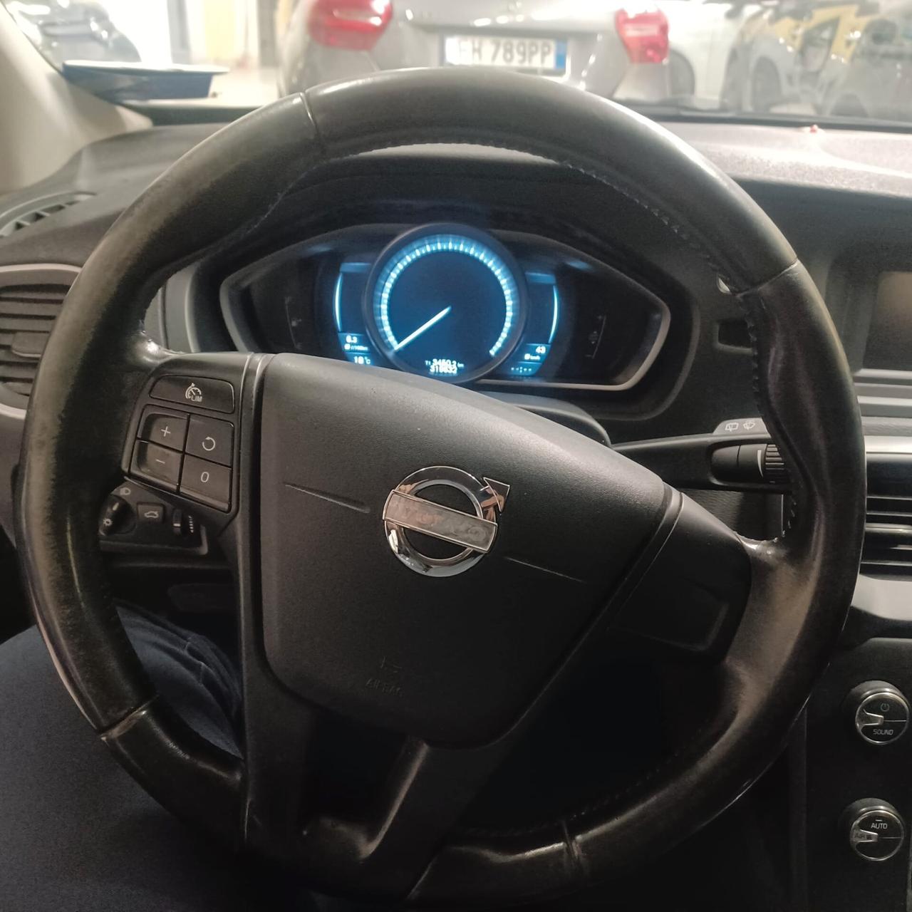MOTORE E CAMBIO SOSTITUITI VOLVO V40 1.6 TDI NEOPAT
