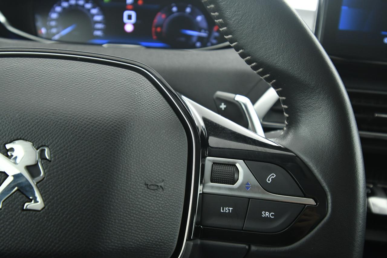 PEUGEOT 3008 1.5 bluehdi Active Business s&s 130cv eat8 NEOPATENTATI+CAMERA