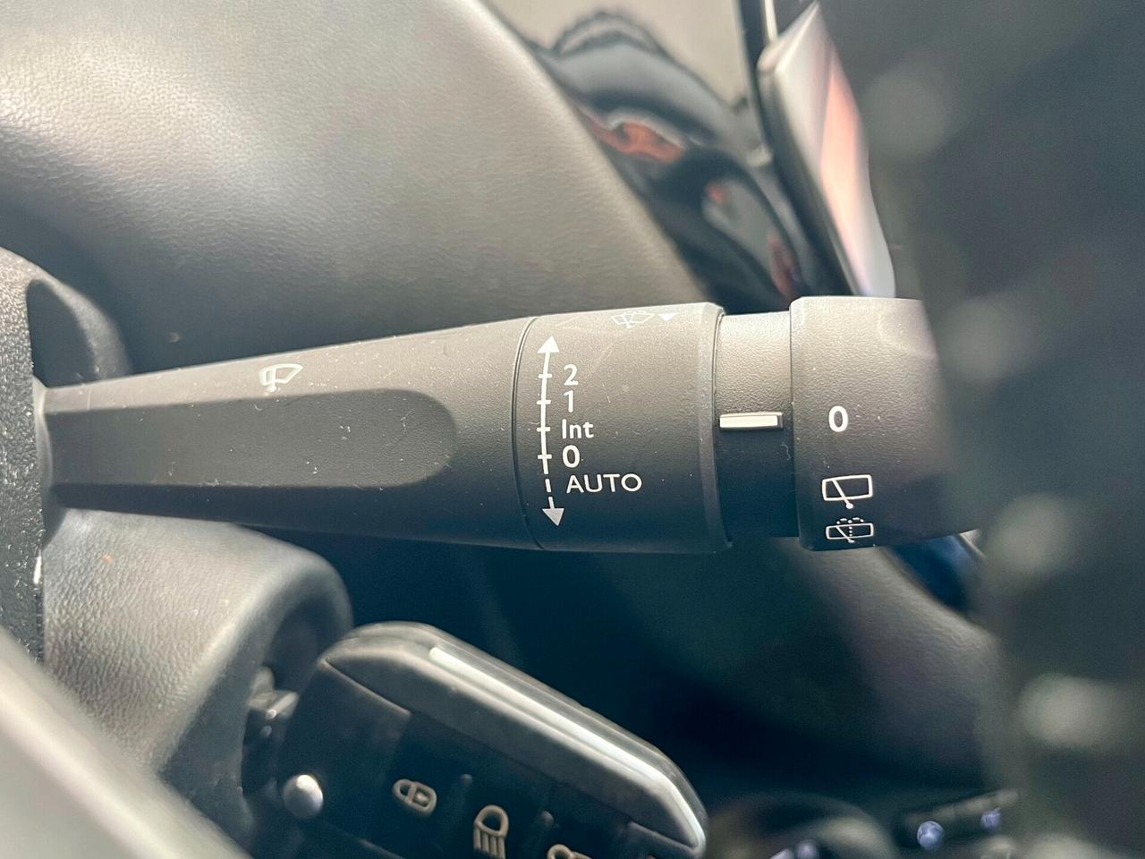 2015 Peugeot 208 1.6 BlueHDi 75cv Allure