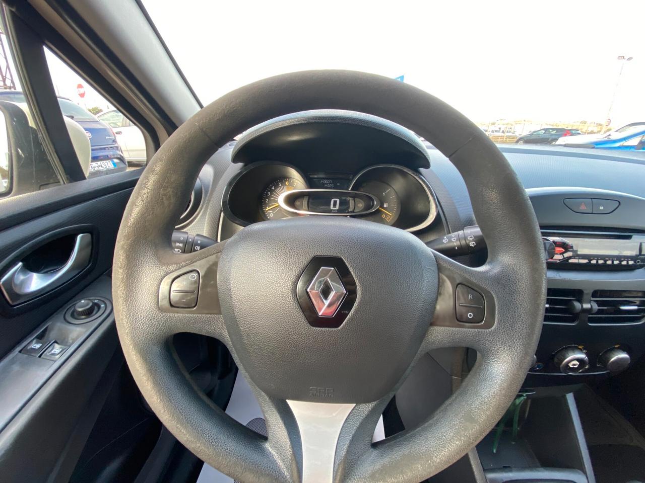 RENAULT Clio 1.2 Benzina 75cv NEOPAT. GARANTITA