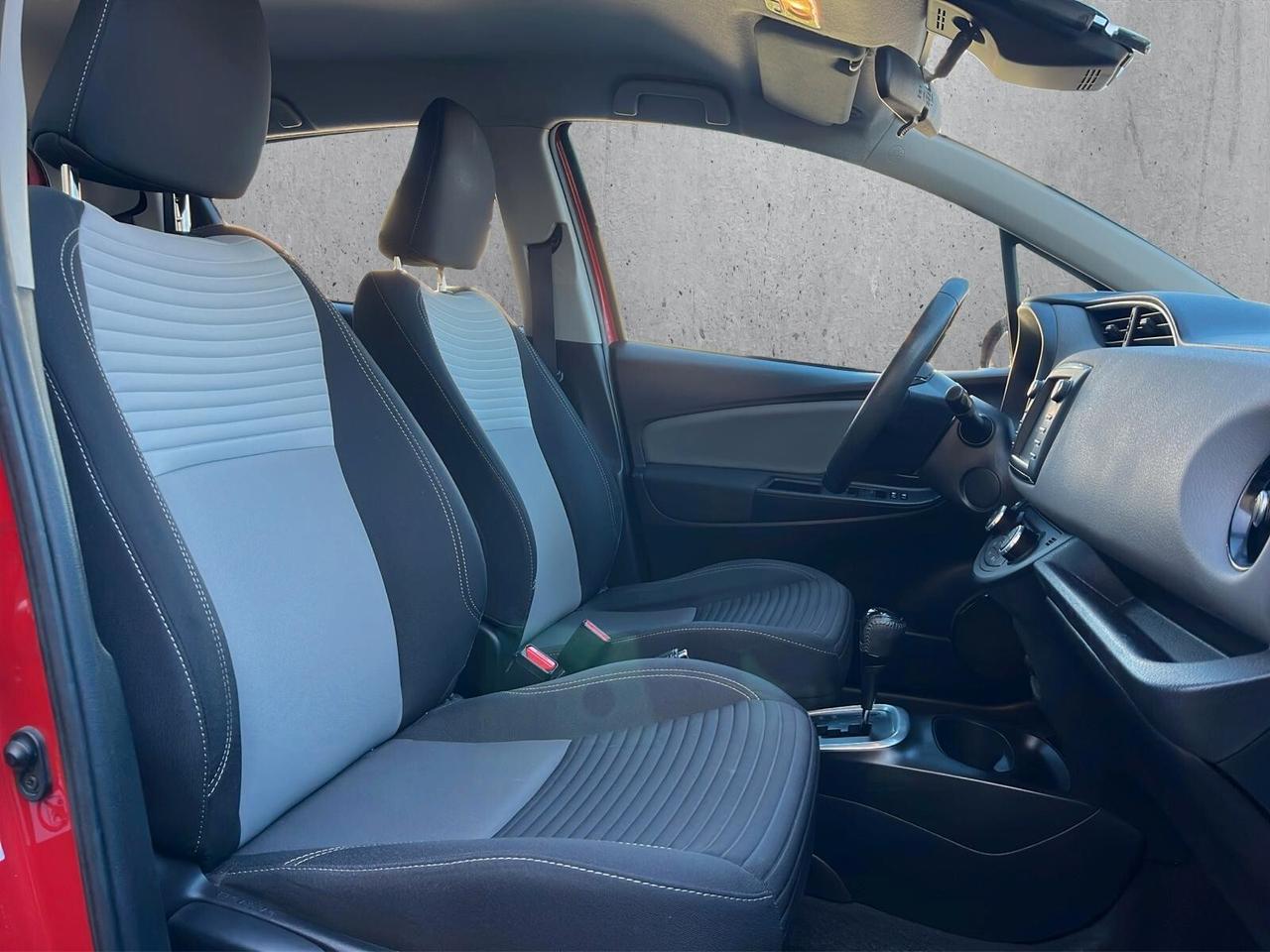 Toyota Yaris 1.5 Hybrid 5 porte Business