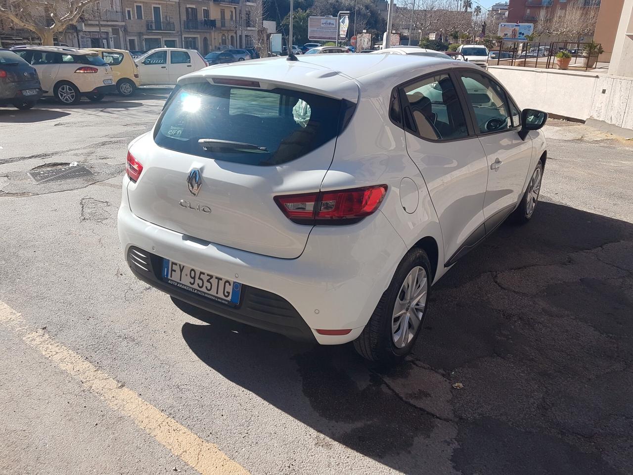 RENAULT CLIO 1500 DCI NAVI 96000 KM CERTIFICATI