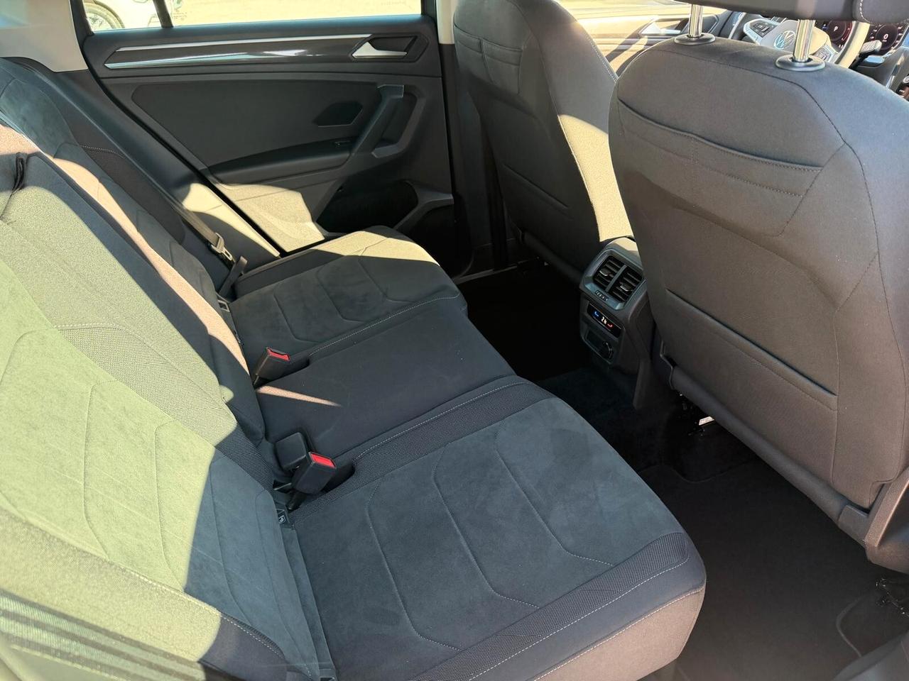 Volkswagen Tiguan 2.0 TDI 150 CV SCR DSG Elegance