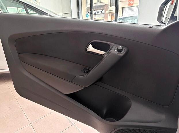 VW Polo 1.6 TDI 90cv 3P -*TETTO APRIBILE*- 11/2012