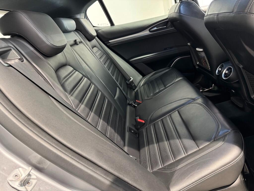 Alfa Romeo Stelvio 2.2 Turbodiesel 210 CV AT8 Q4 Super