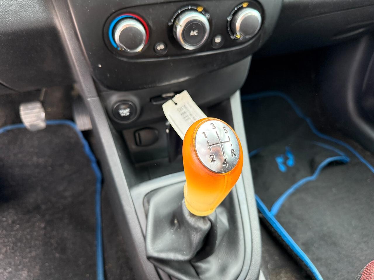 RENAULT CLIO SPORTER ANNO 2015 1.2 BENZINA 73 CV