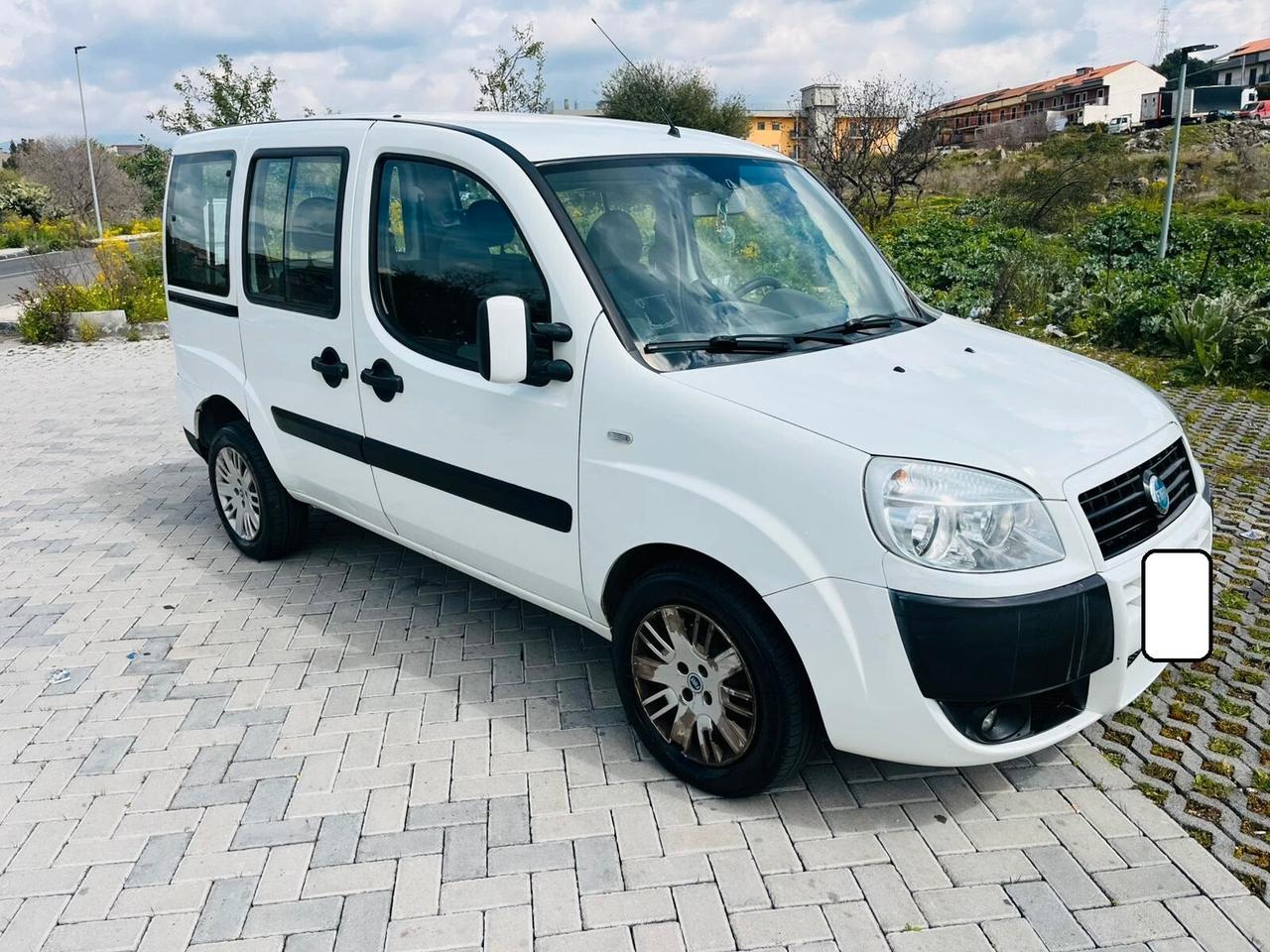 Fiat Doblo 1.3MLJT 5 POSTI VETTURA COME NUOVO