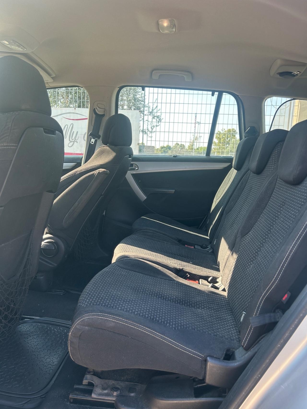 Citroen C4 Grand Picasso 1.6 120 cv-2009-METANO