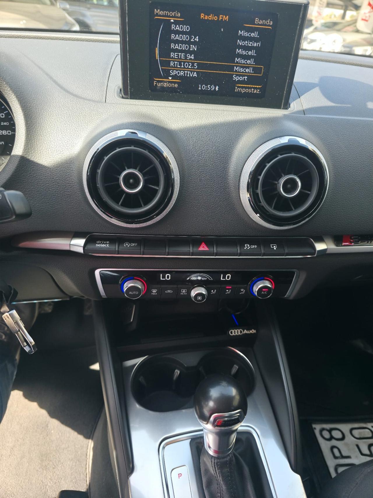 Audi A3 SPB 1.6 TDI clean diesel S tronic Ambition