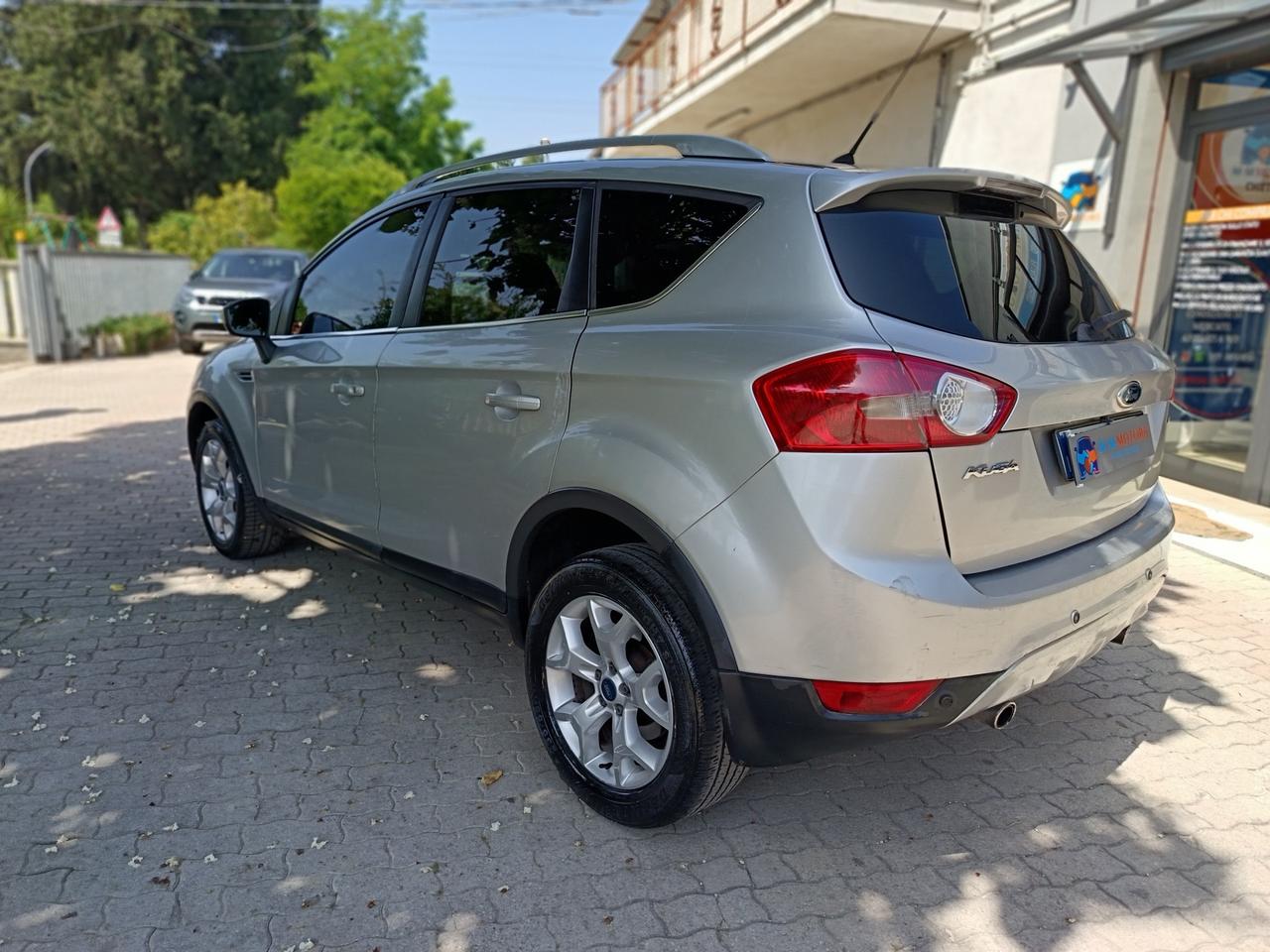 Ford Kuga 2.0 D TITANIUM