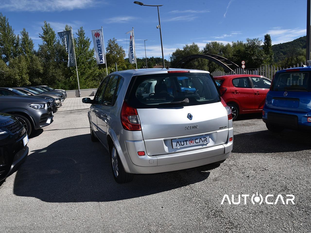 RENAULT Scénic 1.5 dCi 105 CV Dynamique