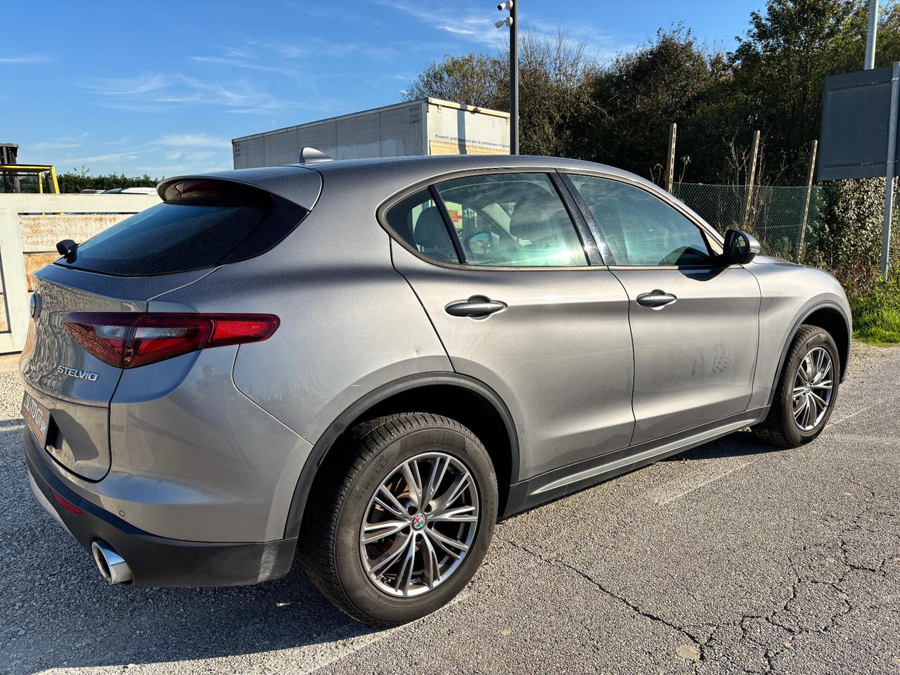 Alfa Romeo Stelvio 2.2 Turbodiesel 210 CV AT8 Q4 Business