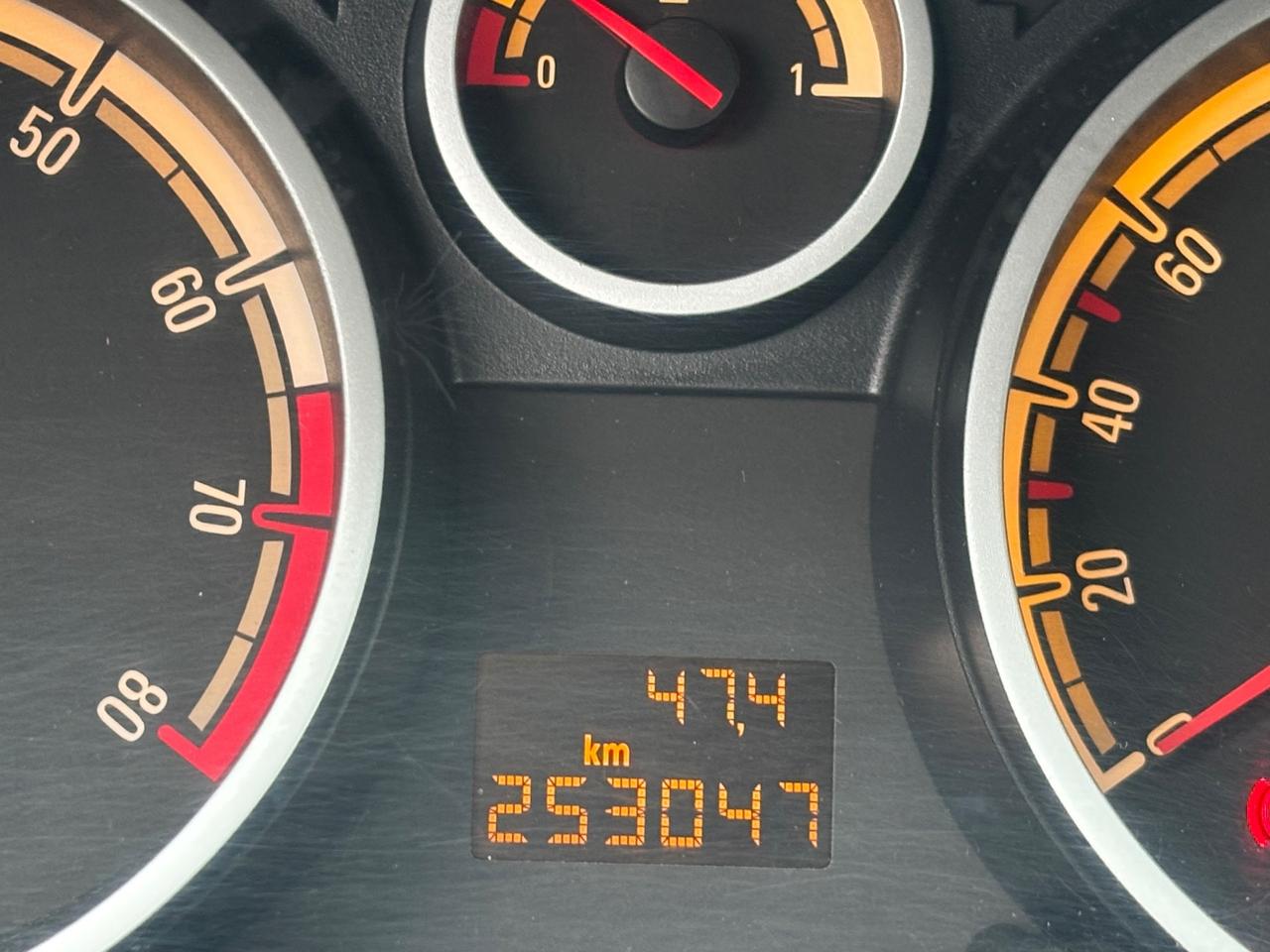 Opel Corsa 1.2 80CV 5porte GPL-TECH Edition