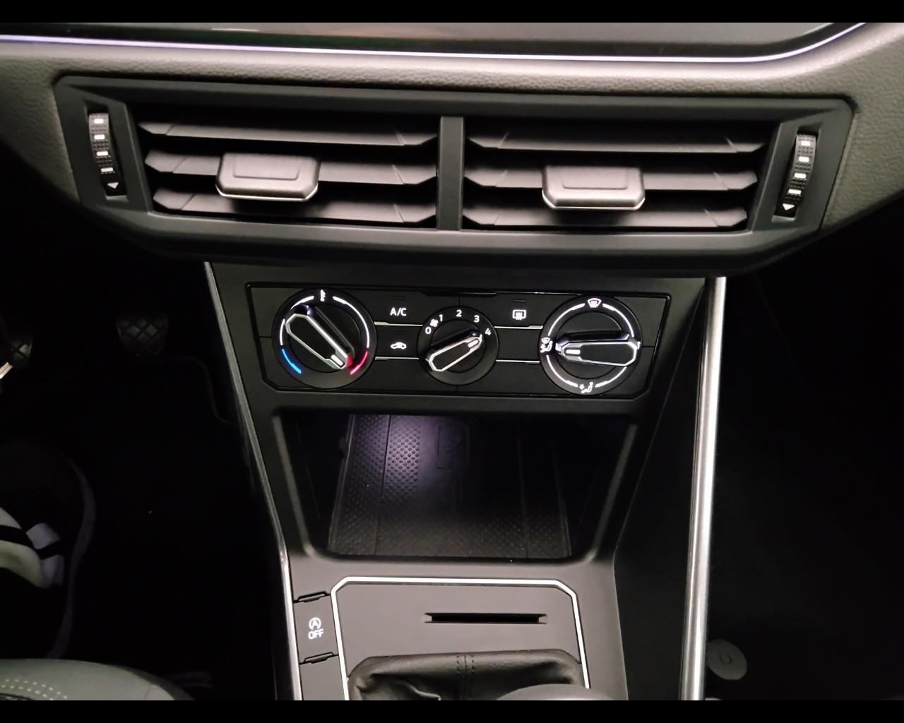 VOLKSWAGEN Polo VI 2022 - Polo 1.0 tsi Style 95cv